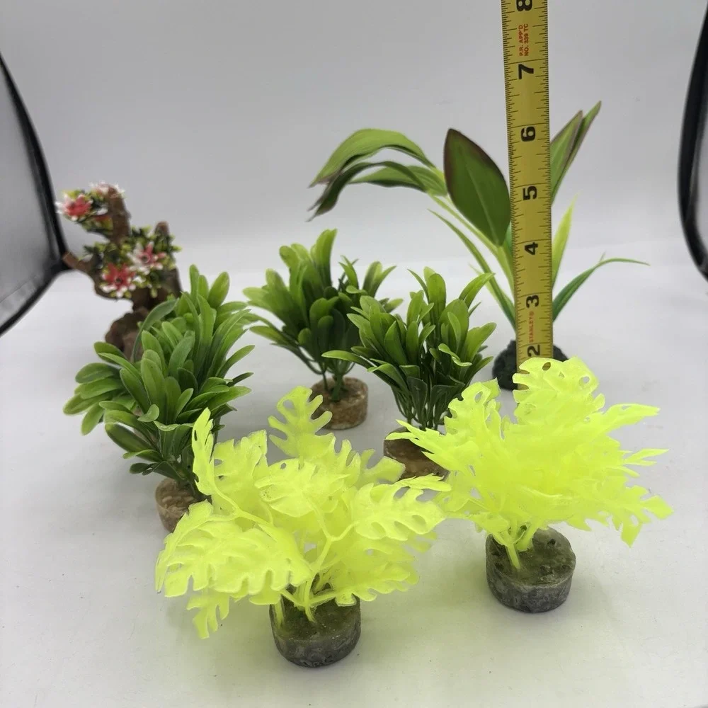 Fish Aquarium Plastic Plant &‎ Decoration Lot of 8 Green Tropical
